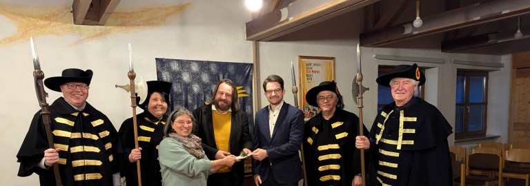 Spendenübergabe der Neujahrssänger