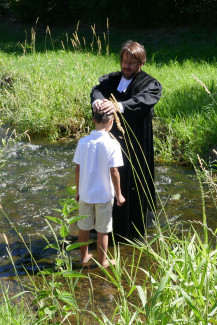 Taufe im Pulverbach