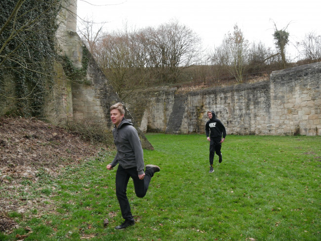 Geländespiel im Burggraben